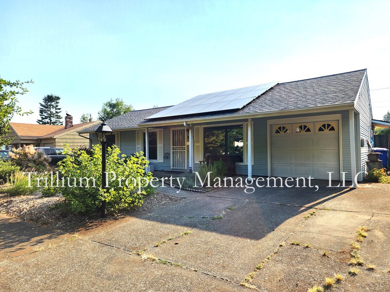 Primary Photo - 9114 N Fortune Ave