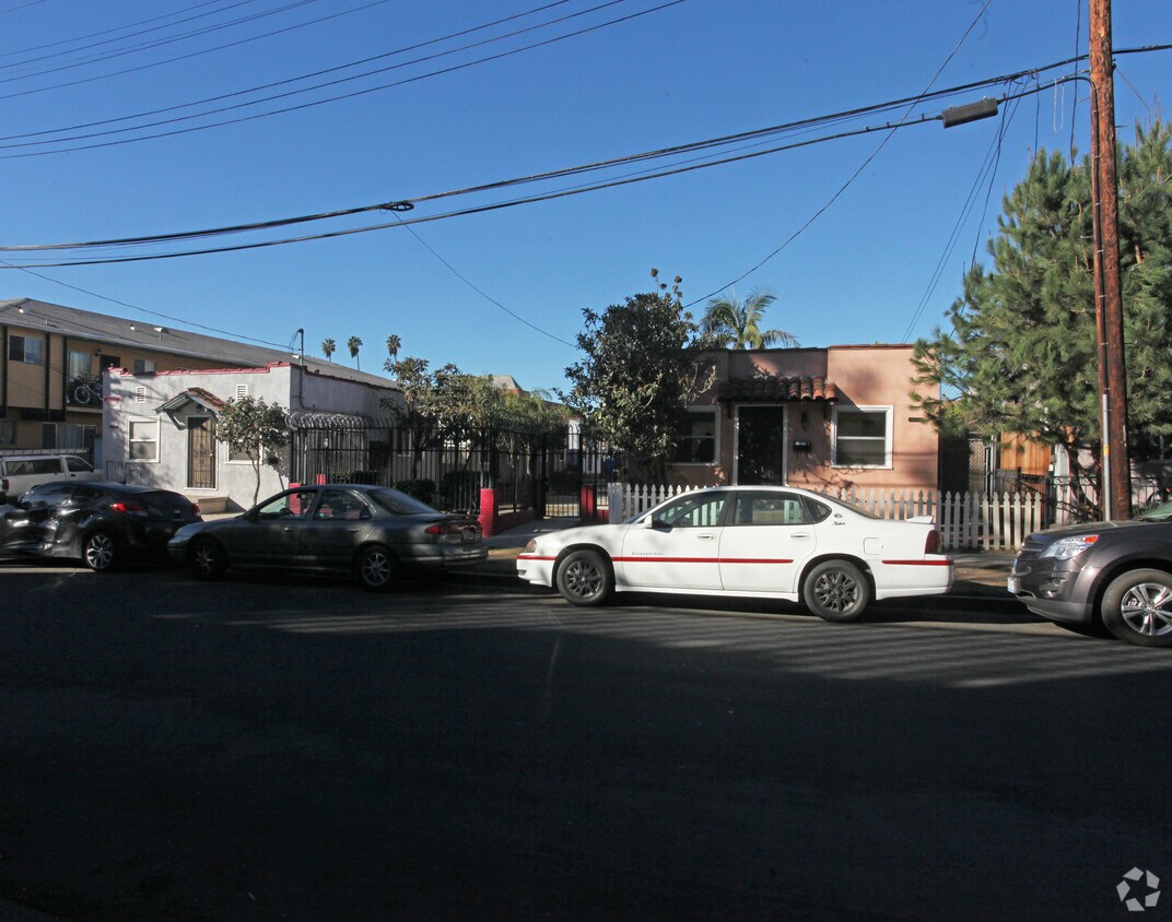 Foto del edificio - 1255-1275 N Berendo St