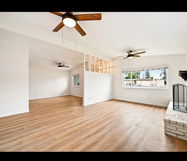 Foto del edificio - 927 Gray Dr