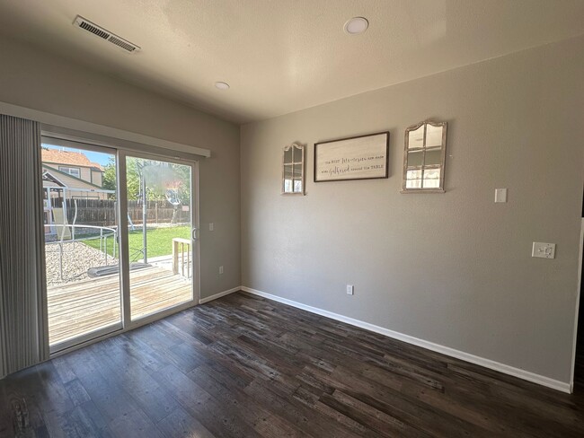 Building Photo - Charming Ranch-Style Home Minutes from For...