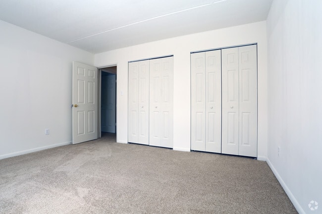 Interior Photo - Regency Square