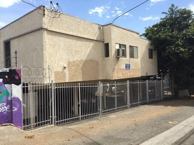 Foto del edificio - 1217 N Virgil Ave