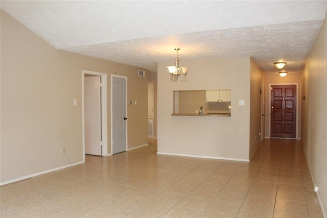 Building Photo - 3314 Silverside Dr