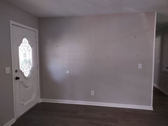 Building Photo - 94 Bennett Dr