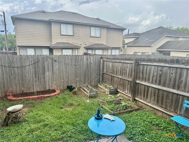 Foto del edificio - 864 Sagewood Trail