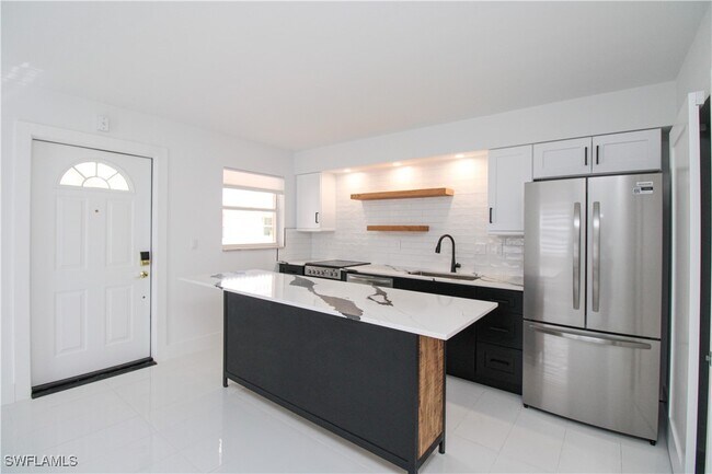 Foto del edificio - 980 7th Ave S