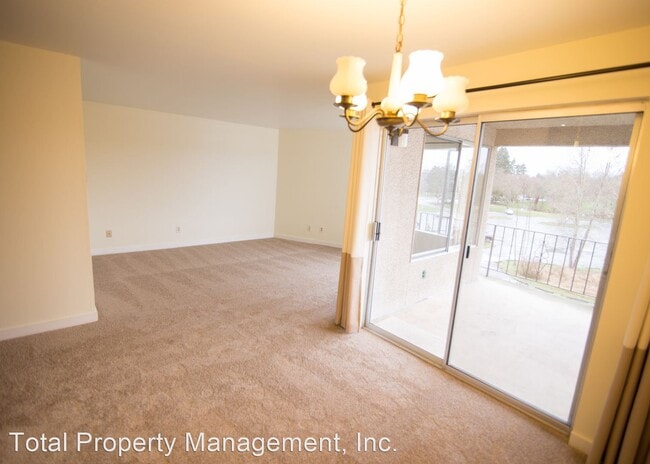 Building Photo - 1 br, 1 bath House - 9030 Seward Park Ave ...