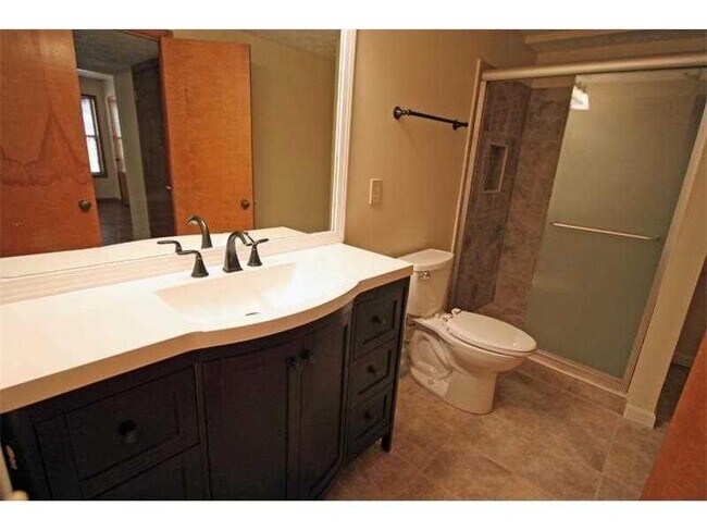 Building Photo - 920 Blackwell Court