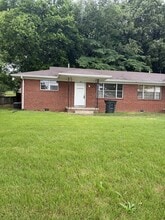 Building Photo - 903 Collinwood Ave