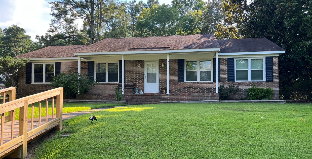101 Wheeley Cir, Yorktown, VA 23692 House Rental in Yorktown, VA