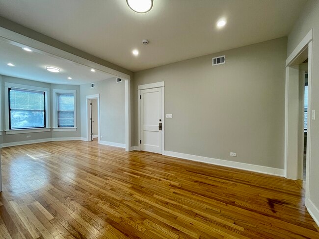 Foto del edificio - 2143 N Keystone Ave
