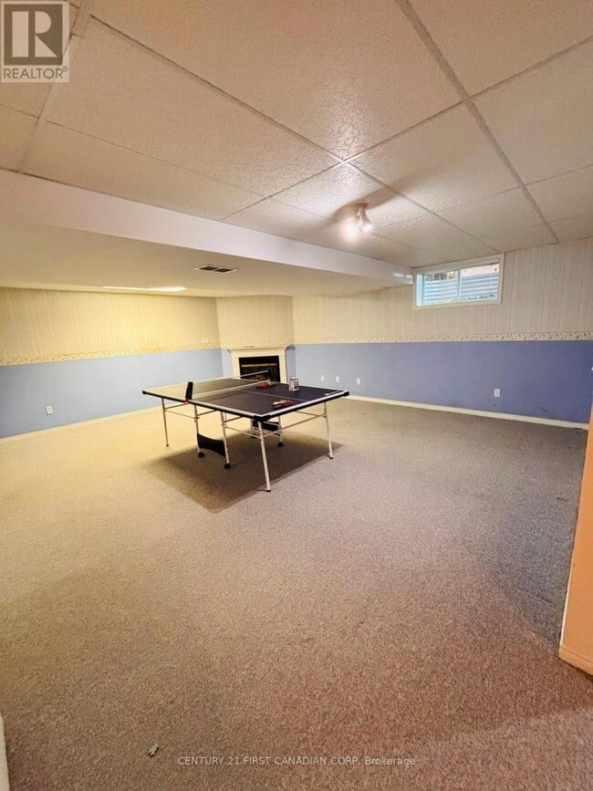 Building Photo - 601 Grenfell Dr