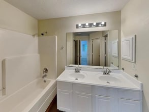 Building Photo - 1817 Day Lily Way