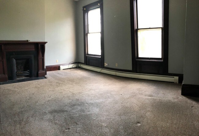 Foto del edificio - 889 N Market St