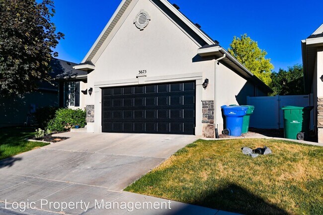 Building Photo - 4 br, 3 bath House - 3675 W. Plymouth Rock...