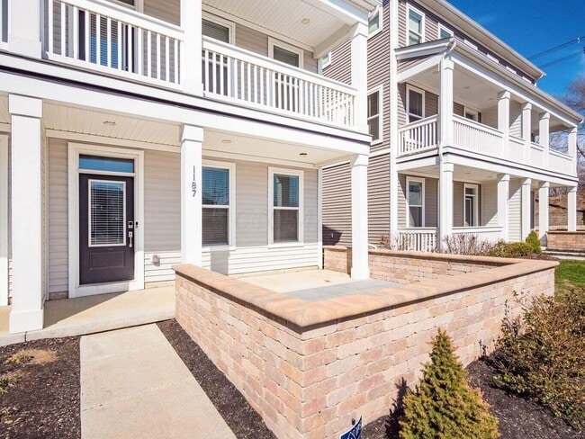 Foto del edificio - 1187 Cromartie Ln