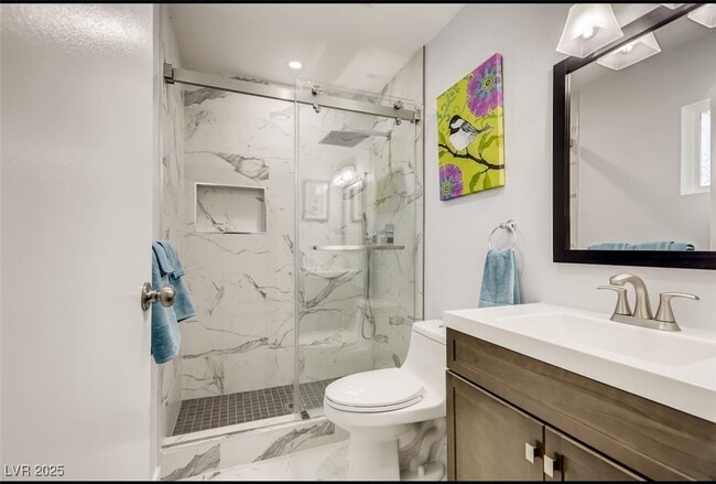 Building Photo - 4255 Hazelcrest Dr