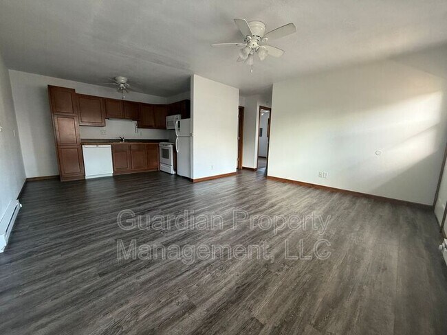 Foto del edificio - 1135 1/2 N College Dr
