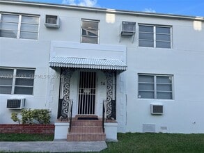 Building Photo - 16 Santillane Ave