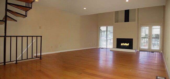 Open Floor Plan - 8710 Park Ln