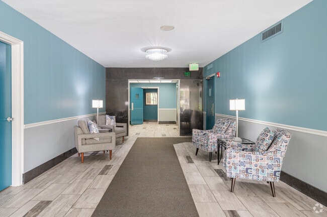 Interior Photo - Marine Towers West