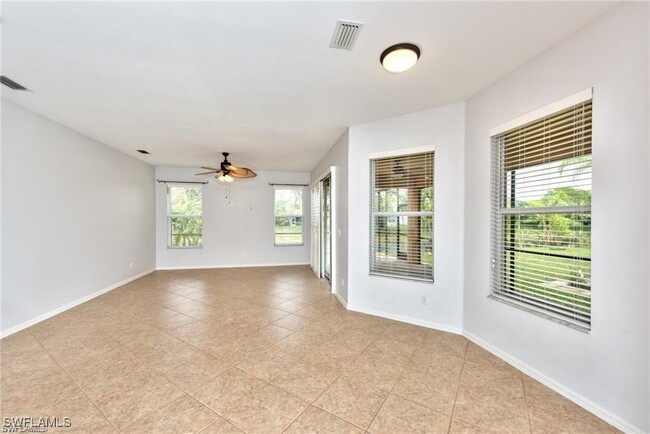 Foto del edificio - 8310 Laurel Lakes Way