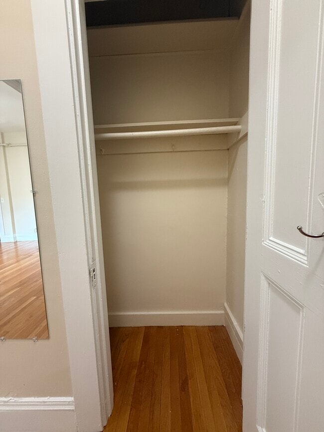 Building Photo - 1470 Beacon St