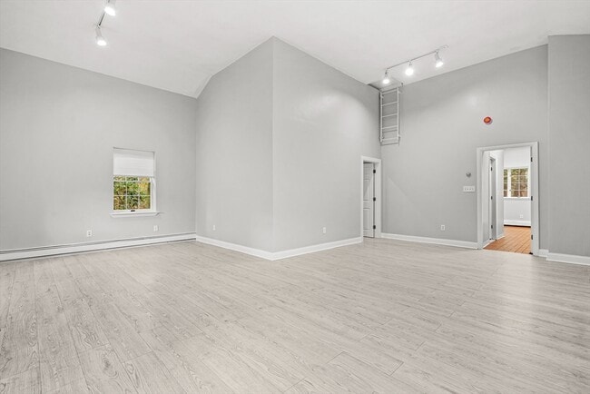 Foto del edificio - 460 Worcester St