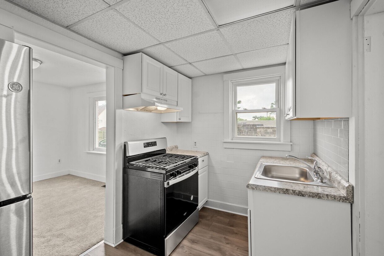 Foto principal - Stunning 2 bedroom home in North Braddock ...