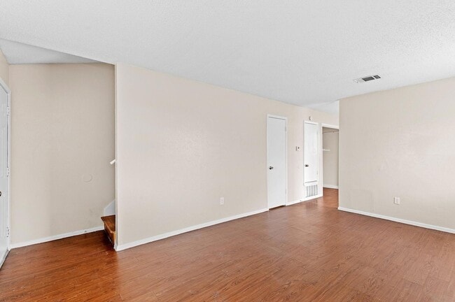 Building Photo - 8412 Garcreek Cir