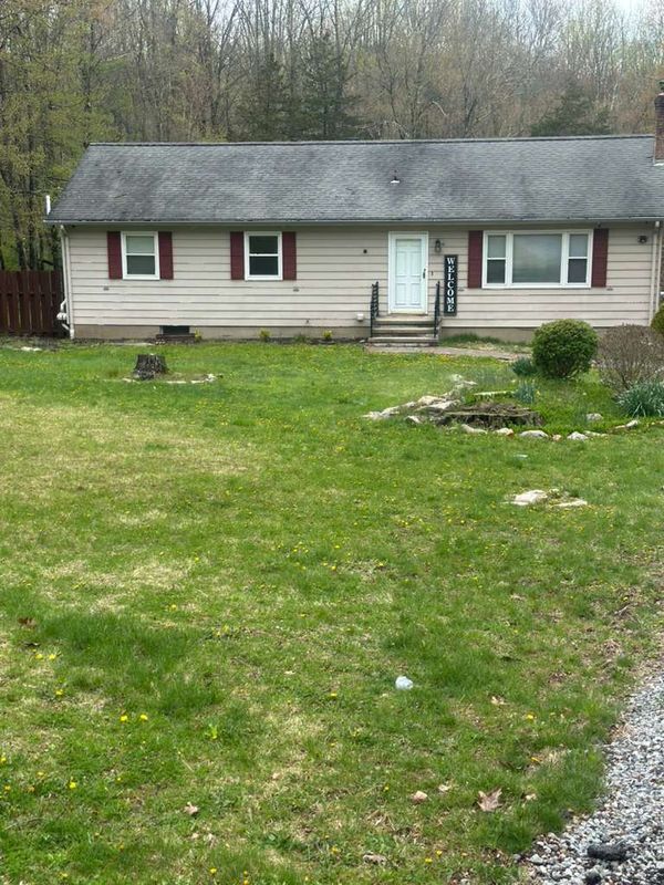 Foto del edificio - 645 Valley Rd