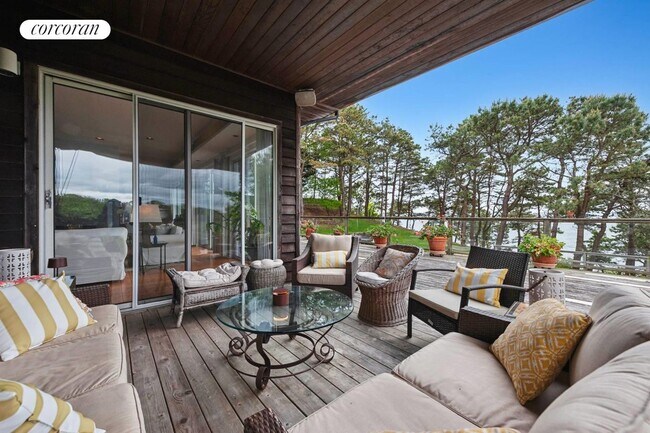 Foto del edificio - 32 S Beach Rd