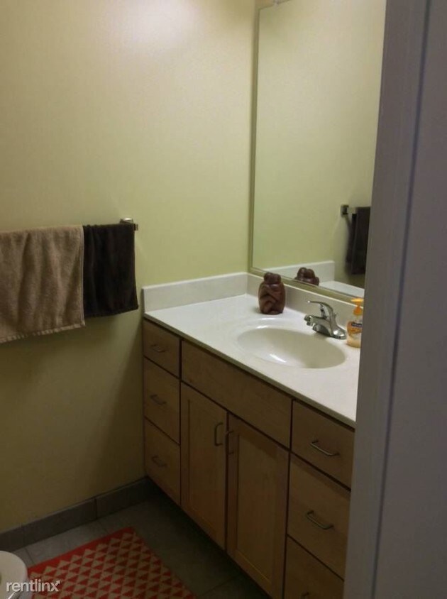 Foto principal - 2601 N Howard St