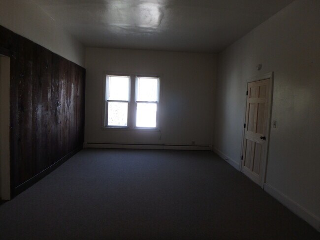 Foto del edificio - 109 N Montour St