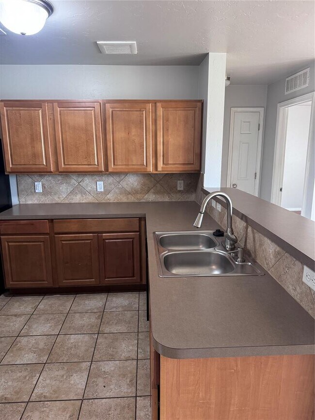 Foto del edificio - 1700 NW 145th St