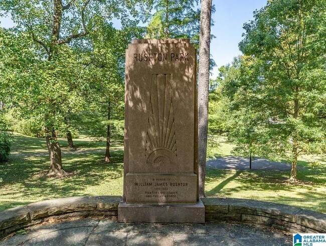 Foto del edificio - 3015 Highland Ave