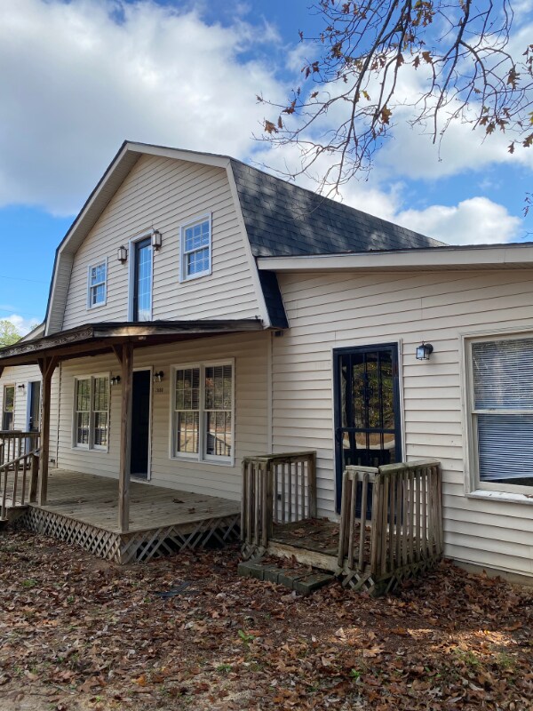 Primary Photo - 2108 Mims Rd