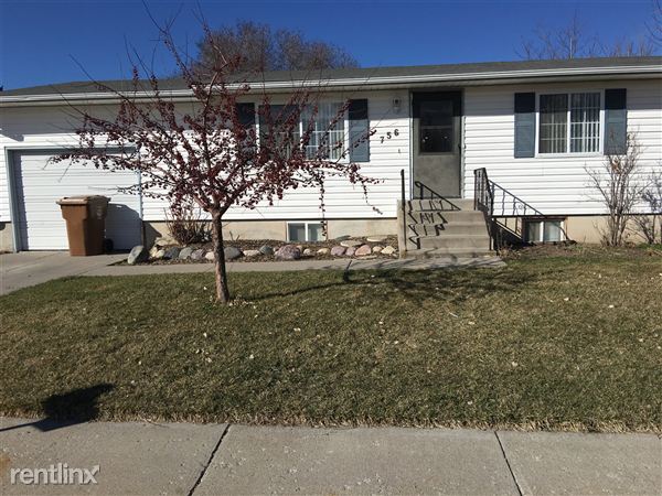 Primary Photo - 756 Boyd St
