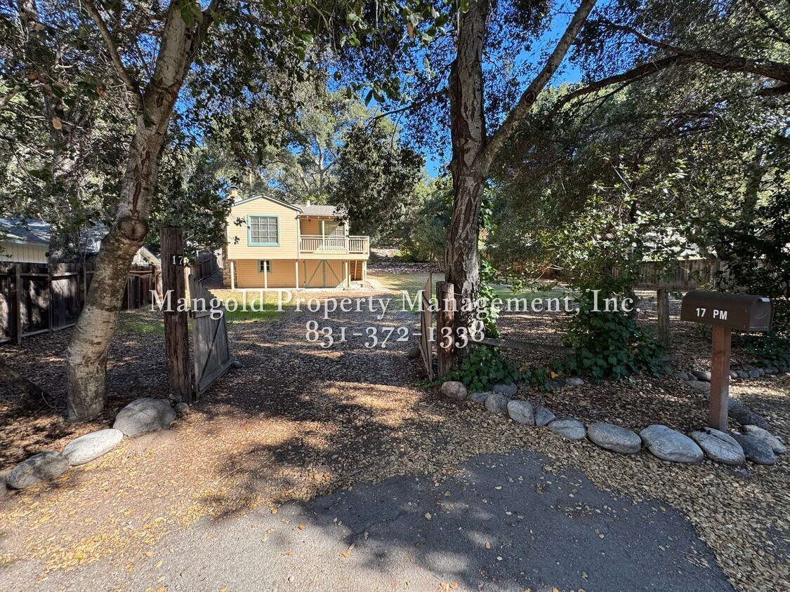 Foto principal - Charming 1-Bed 1-Bath Home with Bonus Room...