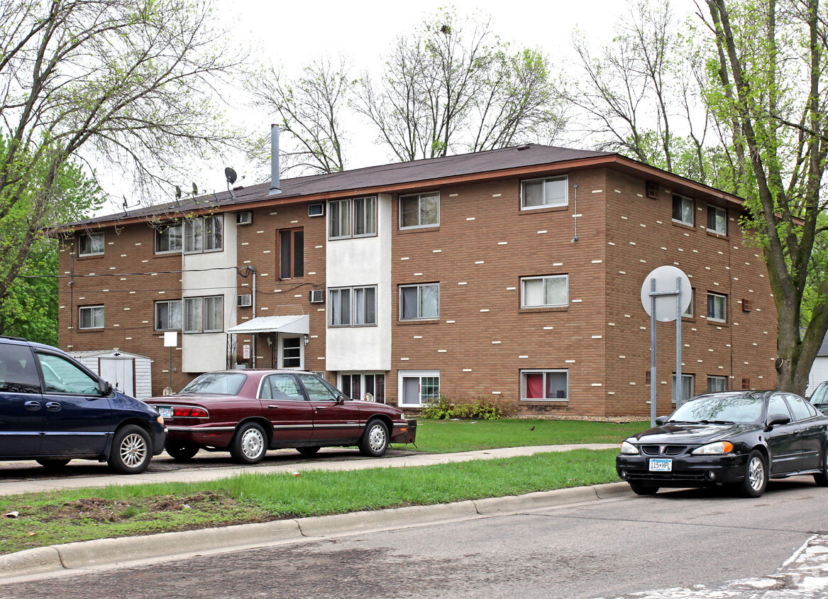 Building Photo - Valley Apartments