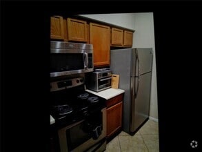 Building Photo - 2121 El Paseo St
