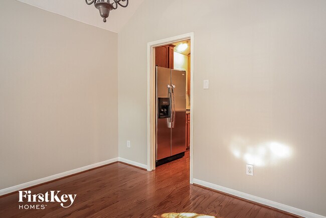 Foto del edificio - 111 N Rambling Ridge Pl