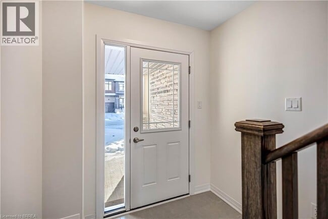 Building Photo - 5 Greig St