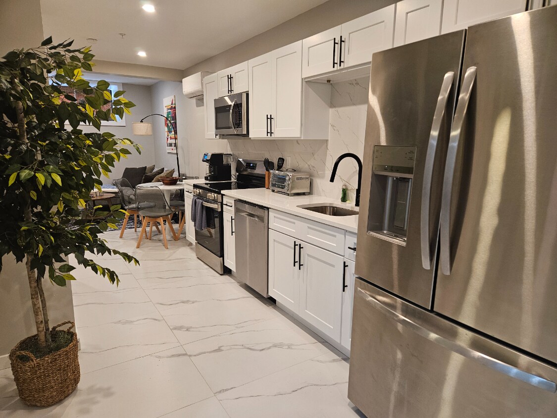 Foto principal - 1487 5th Ave