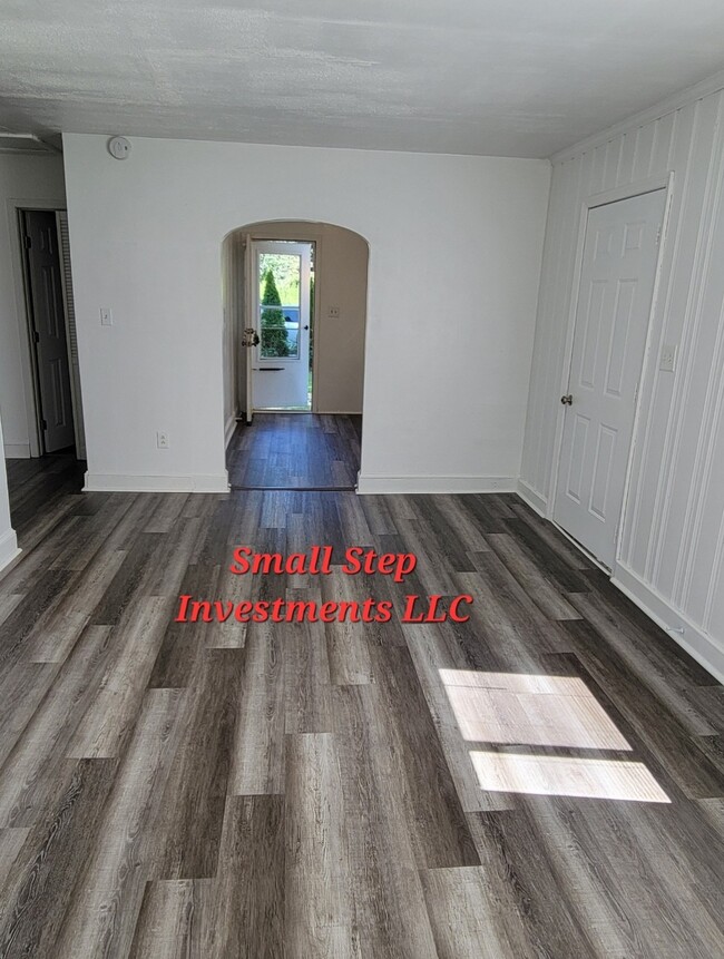Building Photo - 241 Ocran Rd
