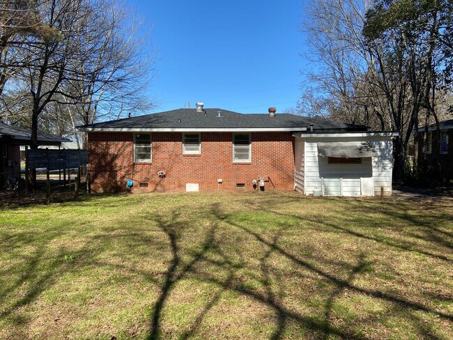 Foto del edificio - ***3 Bedroom / 1 Bathroom House for Rent in Columbus GA 31903***
