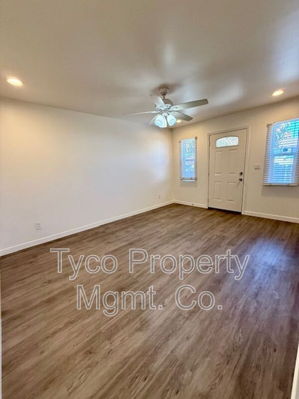 Foto del edificio - 787 18th St