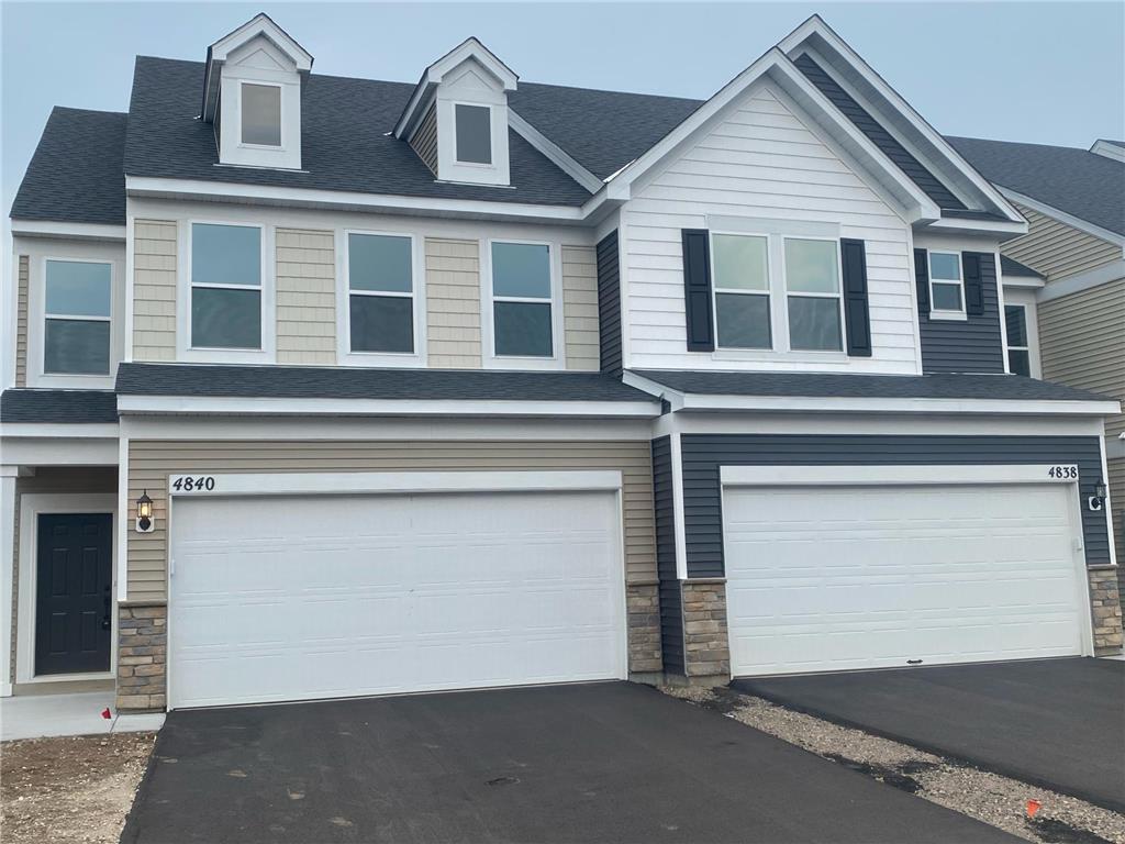 Foto principal - 4838 Airlake Dr