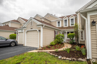 Building Photo - 1805 Vermont Dr