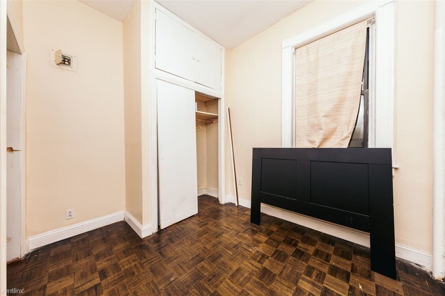 Foto del edificio - 1 br, 1 bath  - 294 Willoughby Ave